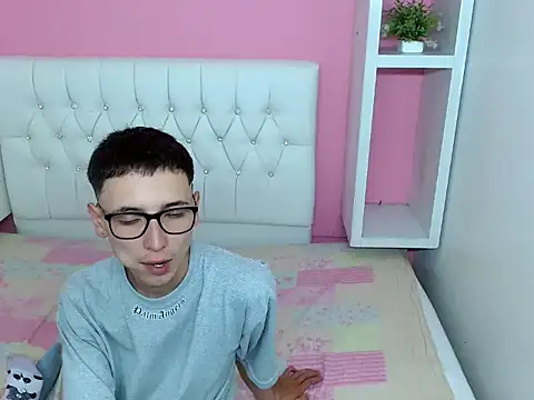 23alana online show from April 17, 2026, 3:20 am