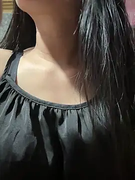   Liana-sexy   online show from April 12, 2026, 5:22 am