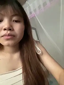Snapshot of -Vaci- chatting on April 9, 2026, 5:42 am -Vaci- online show from April 9, 2026, 5:42 am