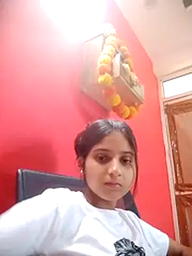 TANU01990 online show from May 31, 2026, 4:29 am