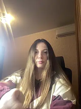 lunaAmore online show from March 28, 2026, 4:41 pm