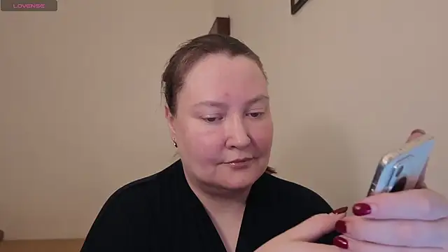 Snapshot of elegant_pleasure chatting on April 30, 2026, 5:14 am elegant pleasure online show from April 30, 2026, 5:14 am