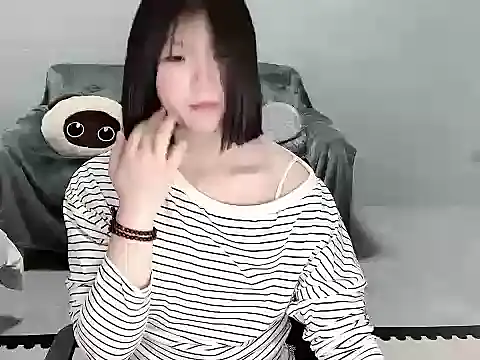 YangYang--baby online show from April 12, 2026, 4:10 pm