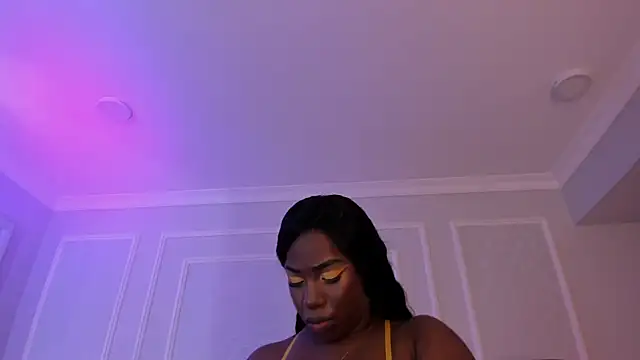 IrisJones  online show from July 3, 2026, 12:44 pm