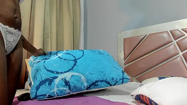 Amy Jhonnes online show from April 28, 2026, 7:29 pm