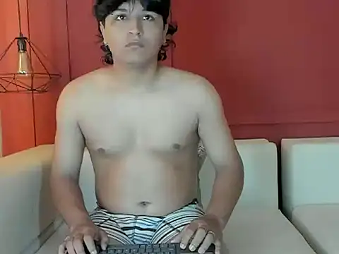 Akonholls online show from April 1, 2026, 1:52 pm