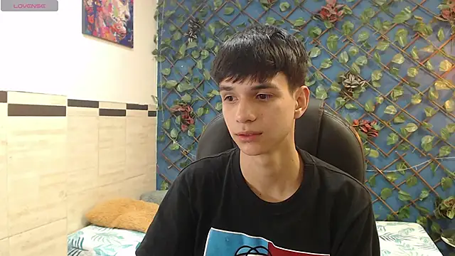 Snapshot of maxim_rod chatting on March 29, 2026, 2:57 am maxim rod online show from March 29, 2026, 2:57 am