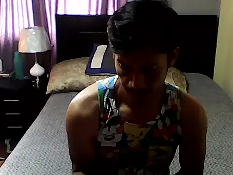 Paul Velvet online show from May 21, 2026, 2:14 pm