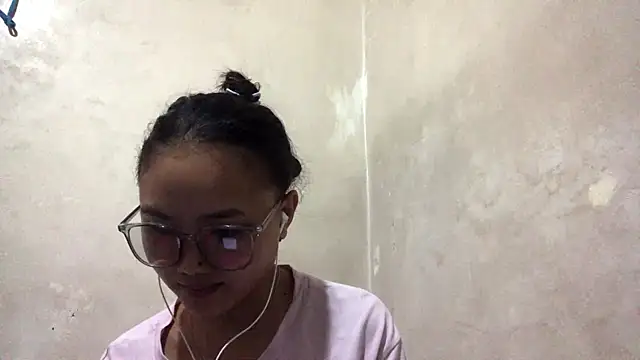 VeronicaCepeda online show from March 31, 2026, 12:40 pm