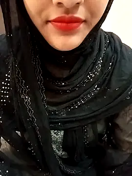 Miss Noor   online show from May 4, 2026, 7:33 am