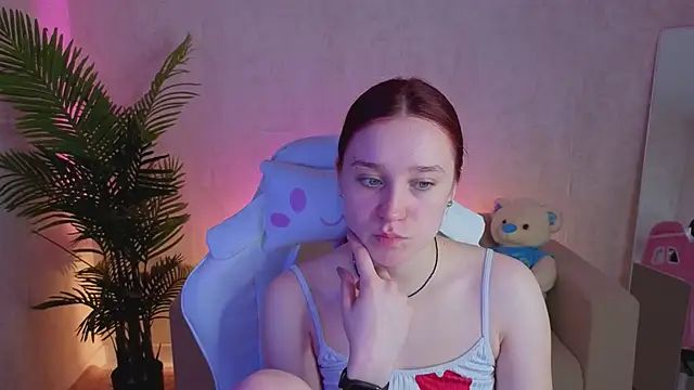 SweetieBlush online show from May 11, 2026, 1:18 am