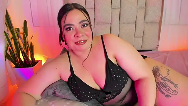 CatalinaReyexxx online show from April 22, 2026, 11:28 am