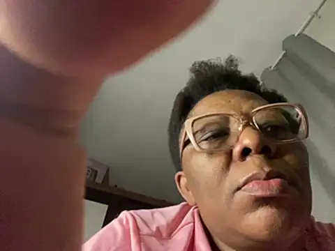 BoobsQueeen online show from August 6, 2026, 5:57 am