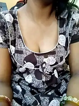 Pinky-hot11 online show from May 26, 2026, 2:42 am
