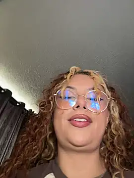 Amber-fire online show from April 23, 2026, 4:08 pm