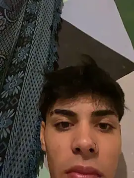 AgusTr online show from April 2, 2026, 4:08 am