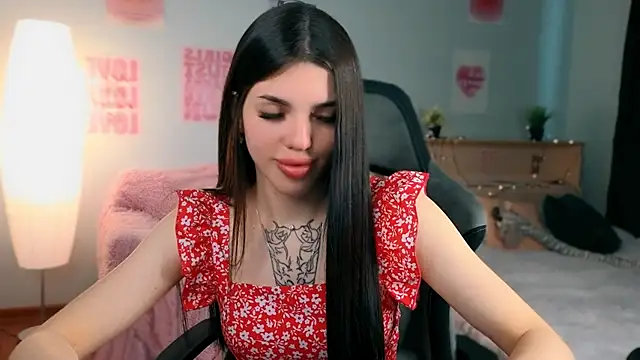 molly rettyy online show from May 22, 2026, 4:21 am
