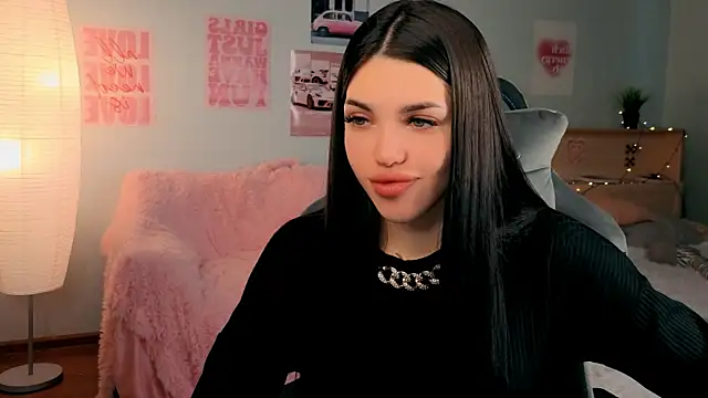 molly rettyy online show from April 19, 2026, 4:35 am