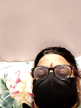 purvi46 online show from April 28, 2026, 5:45 am