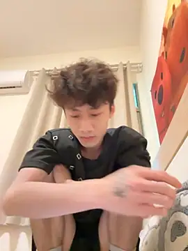 sexyboy-3525 online show from May 1, 2026, 5:56 am