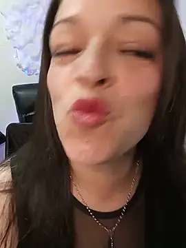 Isa bluee online show from May 24, 2026, 1:38 am