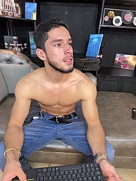 Snapshot of axel_tone chatting on March 31, 2026, 9:50 pm axel tone online show from March 31, 2026, 9:50 pm