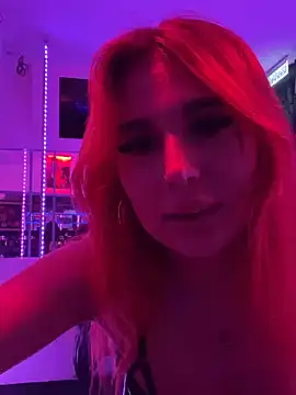 Snapshot of devilinhereyes chatting on April 6, 2026, 1:56 am devilinhereyes online show from April 6, 2026, 1:56 am