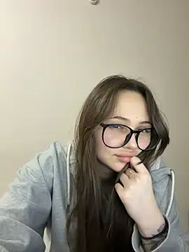 NIKAGPT online show from April 5, 2026, 8:59 pm