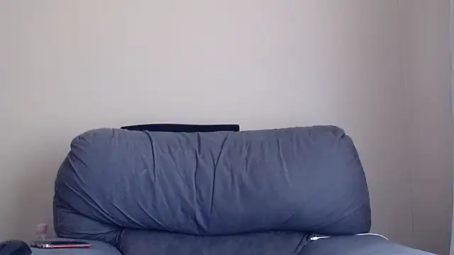 xxZoeyx online show from December 5, 2025, 8:02 am