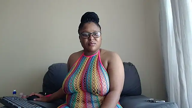 xxZoeyx online show from May 11, 2026, 7:21 am