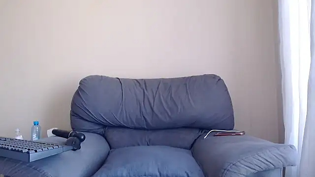 Snapshot of xxZoeyx chatting on February 3, 2026, 6:22 am xxZoeyx online show from February 3, 2026, 6:22 am