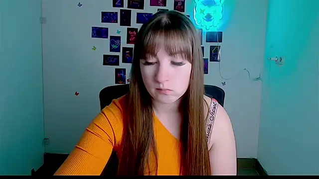Tiffani Angel online show from May 5, 2026, 5:43 am