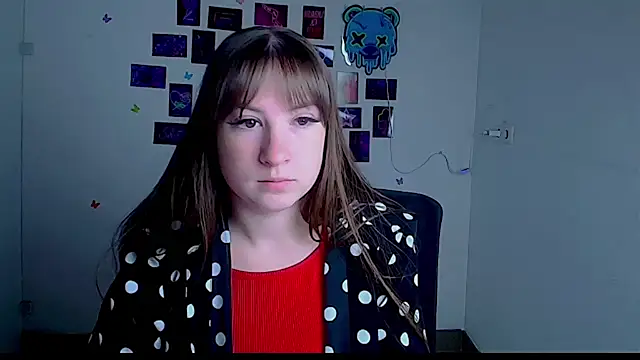 Tiffani Angel online show from May 8, 2026, 5:33 am