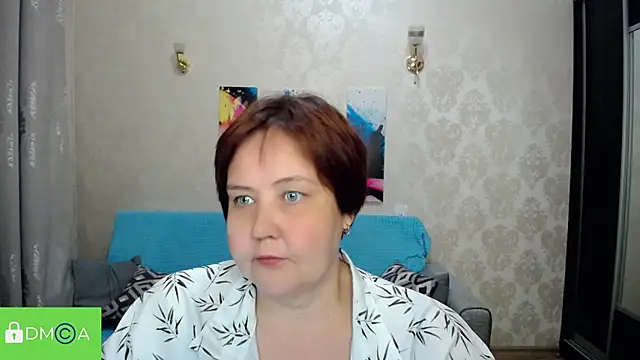 QUEEN02030 online show from April 7, 2026, 3:03 pm