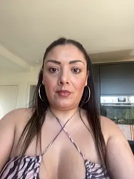 AmeliaUK online show from April 7, 2026, 11:34 am