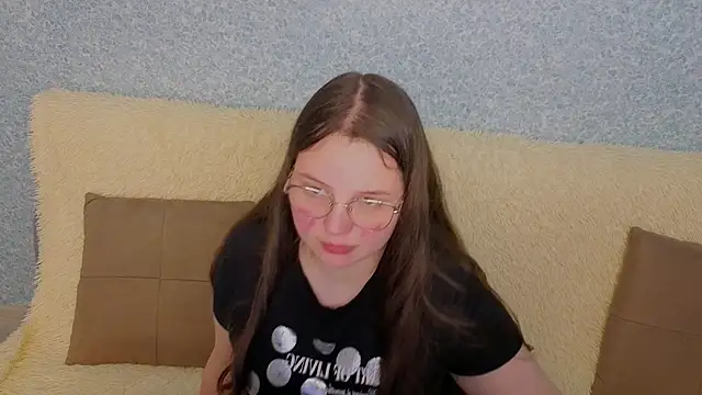 SofiDreamm online show from April 21, 2026, 7:20 pm