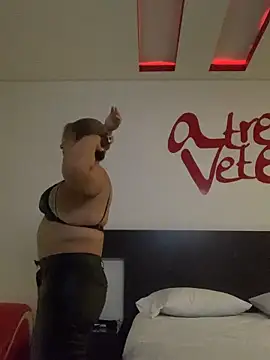 Ambar Hoot online show from March 31, 2026, 4:36 am