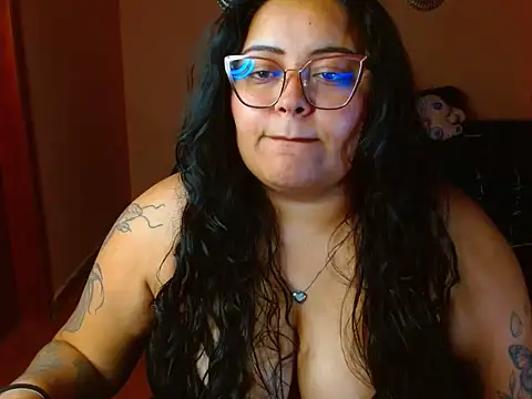 LunaAddittion online show from May 5, 2026, 11:08 pm