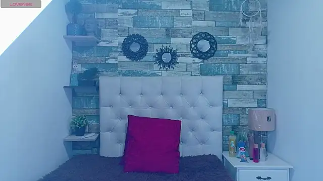 Snapshot of Skylernaomi chatting on May 21, 2026, 2:14 pm Skylernaomi online show from May 21, 2026, 2:14 pm