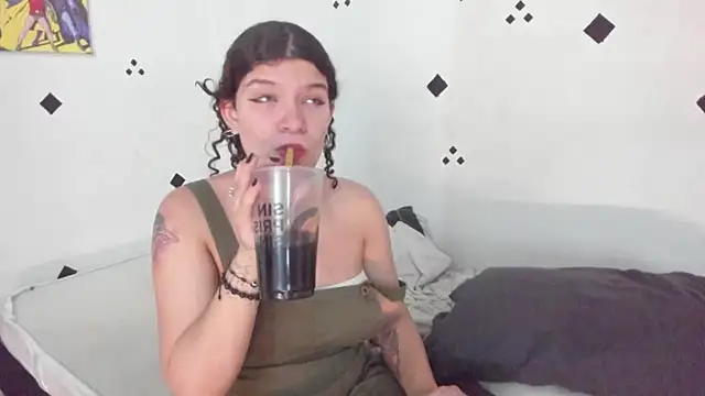 wendybeckett4 online show from April 22, 2026, 5:09 pm