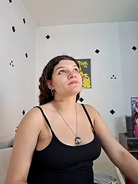 wendybeckett4 online show from April 23, 2026, 7:37 pm