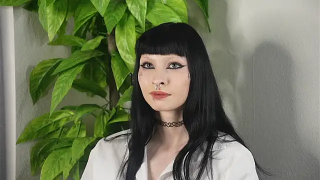 Snapshot of BreannaBetesh chatting on April 3, 2026, 5:14 am BreannaBetesh online show from April 3, 2026, 5:14 am