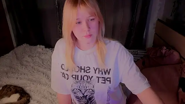 unburnedgirl online show from May 4, 2026, 5:16 pm