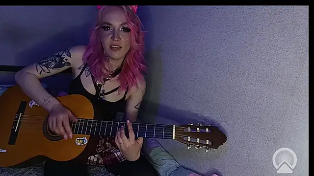 Snapshot of KoryFarmak chatting on April 4, 2026, 1:39 pm KoryFarmak online show from April 4, 2026, 1:39 pm