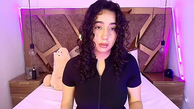 bella swwan  online show from June 21, 2026, 6:36 pm