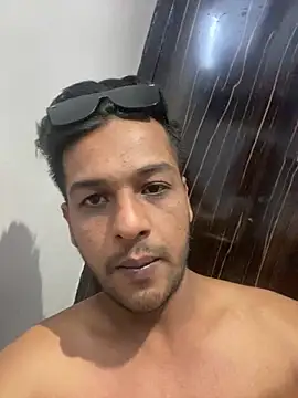 PremiumMen01 online show from March 31, 2026, 10:01 pm