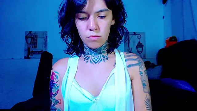 LannieGonzales online show from May 9, 2026, 8:23 pm