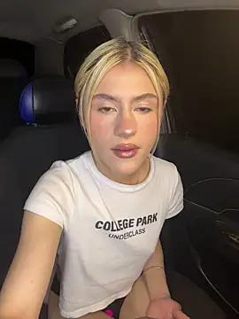 Lia fire online show from May 6, 2026, 5:11 am