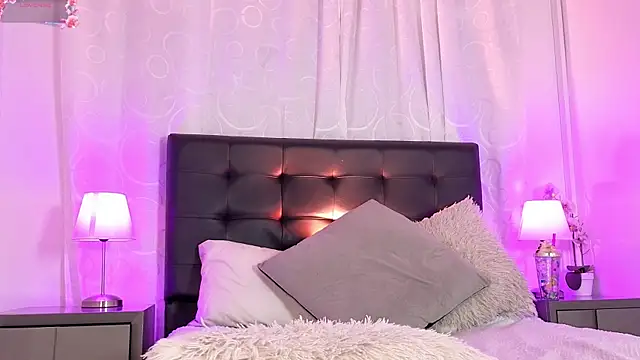 Snapshot of lia_kitty0 chatting on June 11, 2026, 12:32 am lia kitty0 online show from June 11, 2026, 12:32 am