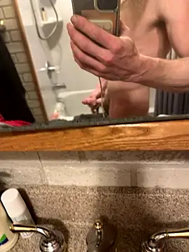 Snapshot of Shawnronald420861 chatting on April 13, 2026, 10:47 pm Shawnronald420861 online show from April 13, 2026, 10:47 pm